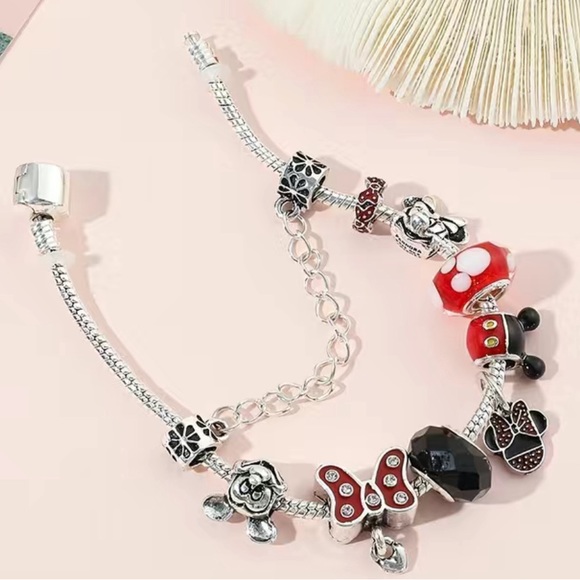 NWT Mickey Mouse Charm Bracelet - Picture 3 of 6